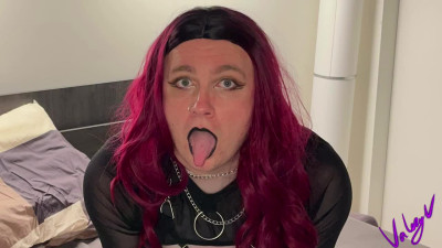 Dutch Crossdresser ValeryV playing again