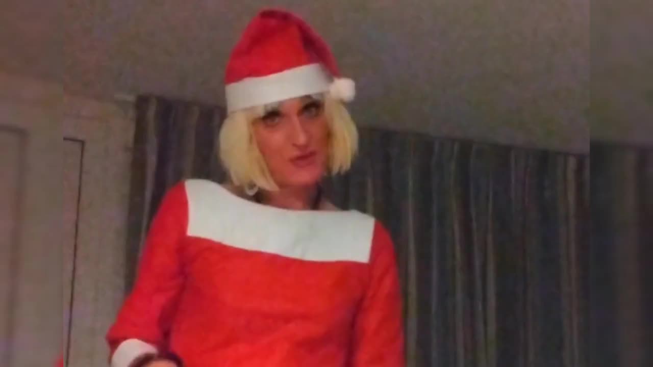 Watch TiNaToRRiDE Christmas Santa Song Shemale Porn Videos | TranSexBig.