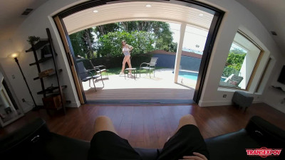 GROOBYVR: Amanda Riley in A Hot Sticky Mess!