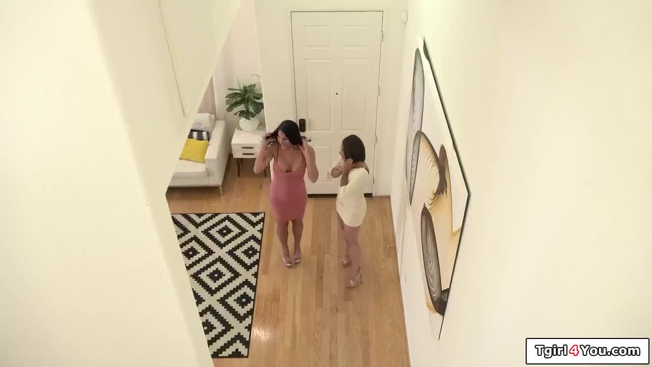 Watch Tattooed girl anal fucks busty trans Marissa Minx with a toy Shemale Porn Videos | TranSexBig.