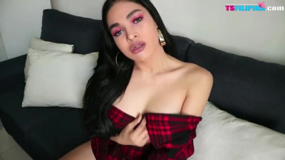 BEAUTIFUL BIG ASS SHEMALE HORNY MASTURBATING FINGERING