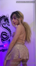 Sexy teen shemale anal dildo