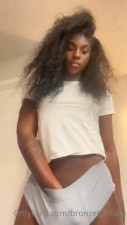 Bronzebarbie sneaky cum