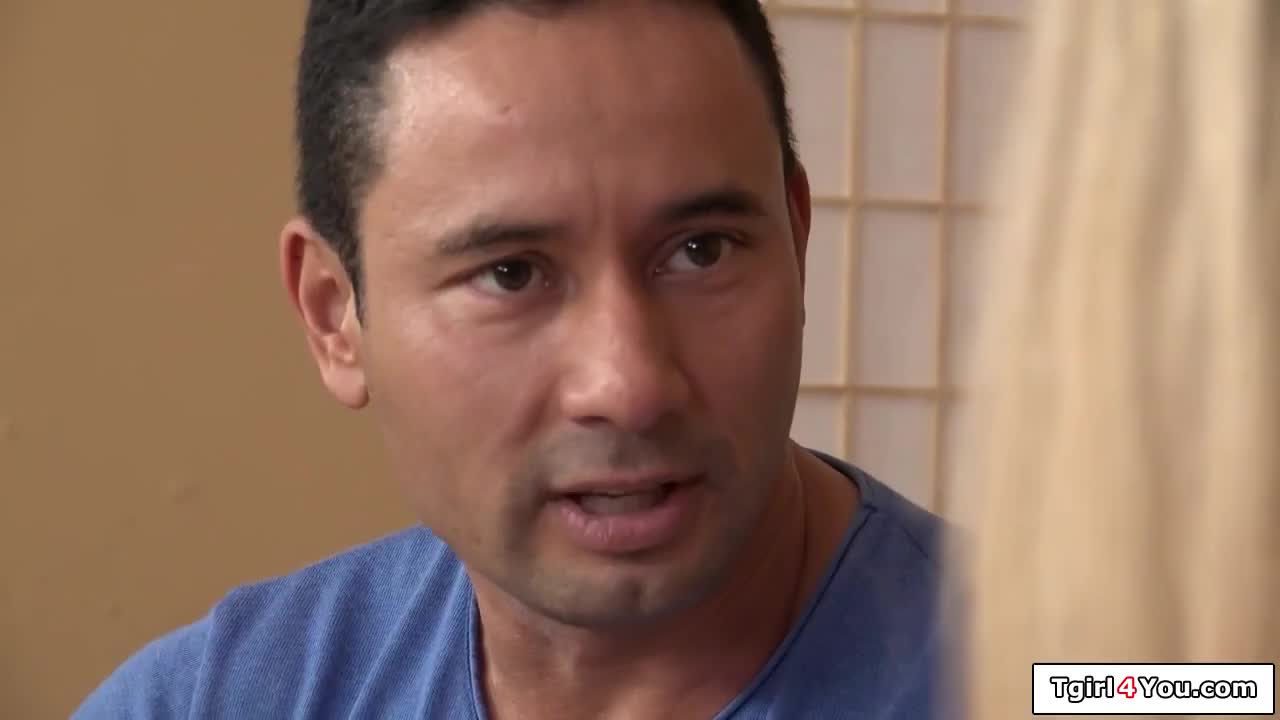 Watch Busty trans cheerleader Kayleigh Coxx anal fucked by coach Shemale Porn Videos | TranSexBig.