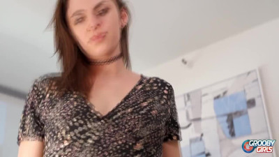 GROOBYGIRLS: Sophie Lovely is Back Again!