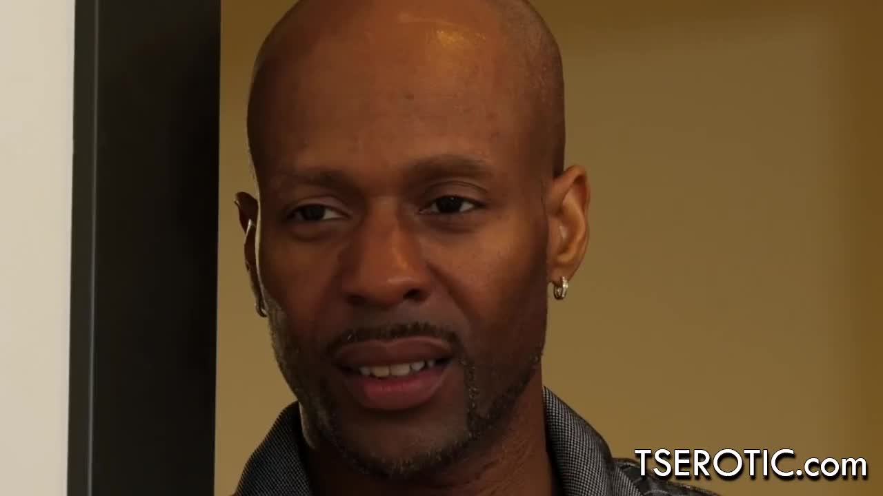 Watch TS Kellie Shaw Takes A Black Cock Up Her Ass Shemale Porn Videos | TranSexBig.