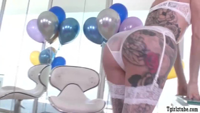 Tattooed shemale Luna Love gets her wet ass bareback fucked