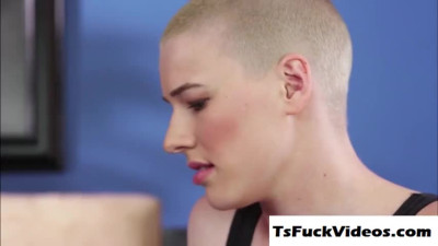 juggs trnsgender aubrey kate bangs riley nixon sloppy h