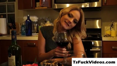 juggs shemale aspen brooks licks with roots a white gir