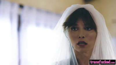 Tranny Bride Korra Del Rio got petite gift Lola Fae before the wedding