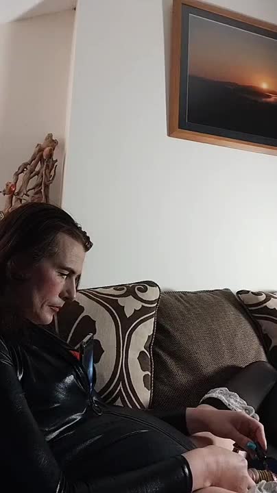 Watch Isabella Versitle bitch Shemale Porn Videos | TranSexBig.