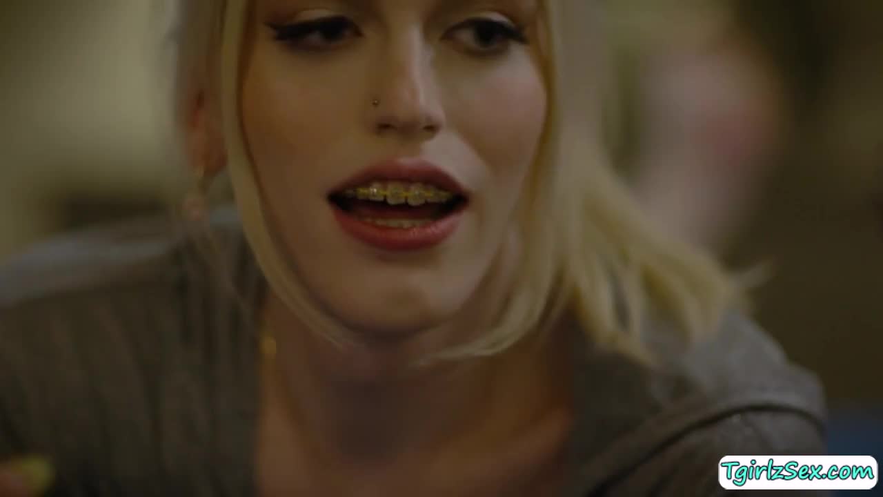 Watch Small tits ts Izzy Colle blowjob and doggystyle anal bareback Shemale Porn Videos | TranSexBig.