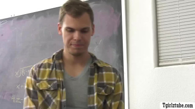 Tbabe shemale teacher licked and barebacked by her student