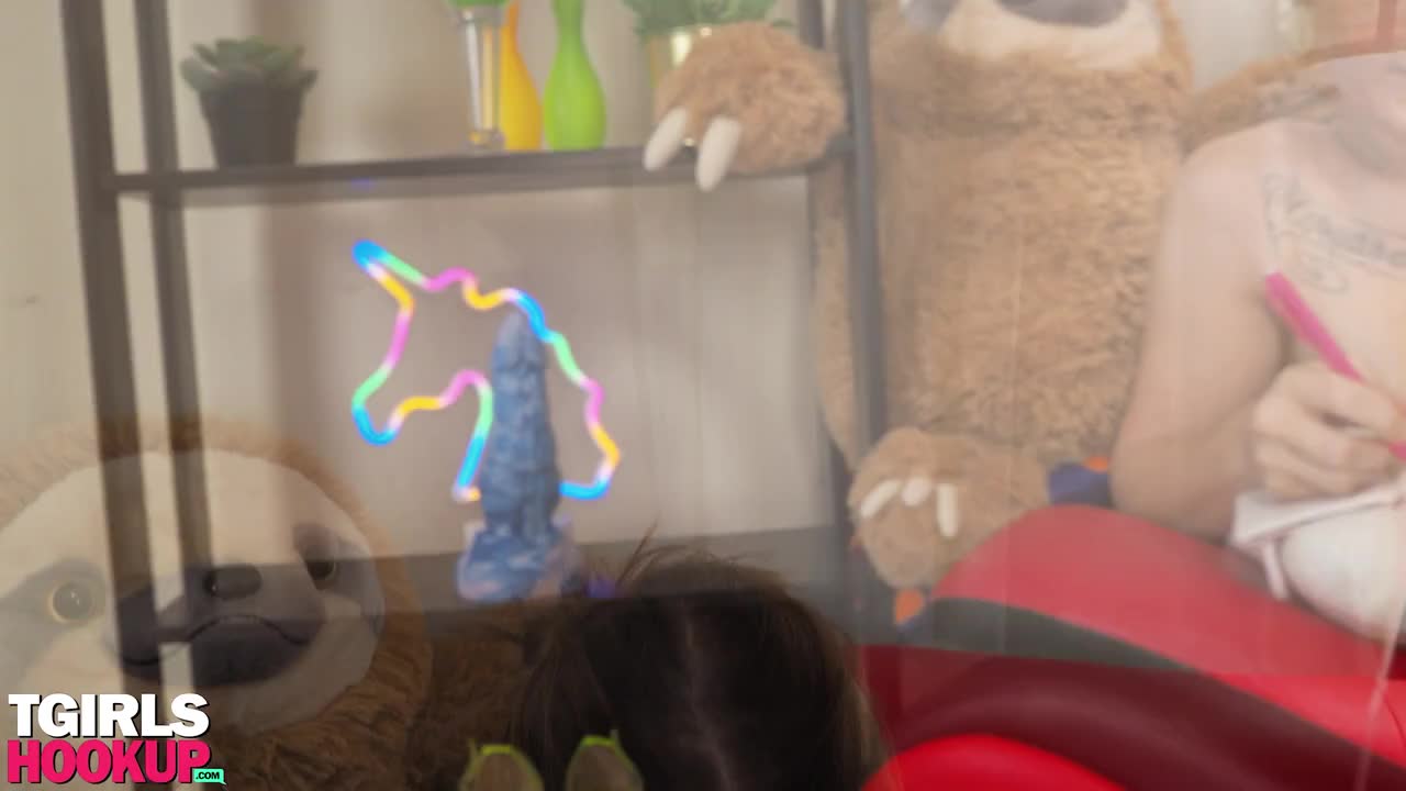 Watch TGIRLS HOOKUP: Ain't No Business Like Ho Business! Shemale Porn Videos | TranSexBig.