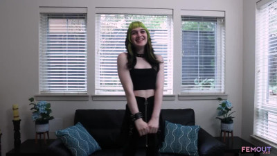 FEMOUT XXX: Lola Love's Femout Debut!