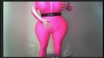 Prissy in pink 2