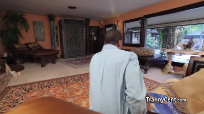 Mature tranny fucks like pro