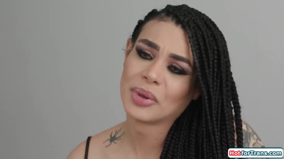 Busty trans Angelina Please anal ride Eva Maxim while sucked