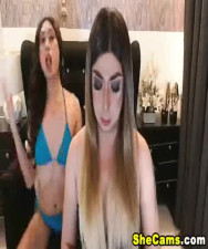 Two Hot Shemales Having A  Masturbation On live