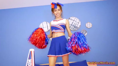 Ladyboy Cheerleader Lee Toyed And Fucked Bareback