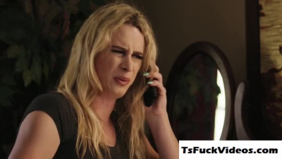 Tranny beauty Nikki Vicious sucks stepbros dick