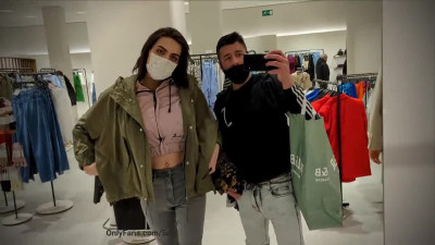 Playing at the fitting room