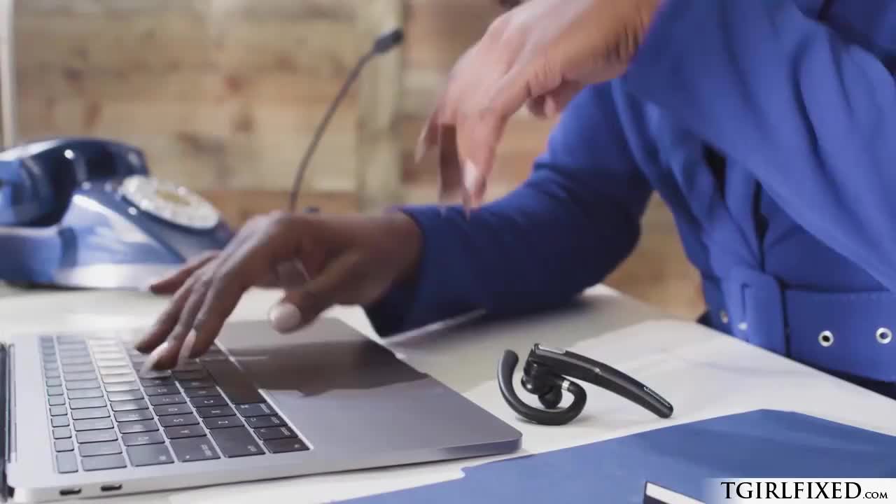 Watch Pale ts Korra Del Rio interracial fuck Shemale Porn Videos | TranSexBig.