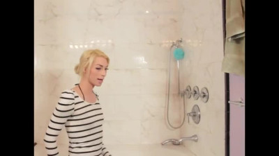 Hot Tranny Polishes her Funstick