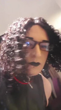 Rubbersazzle fucks a suction plug