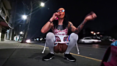 Me vio exhibiendome en el metro con putifalda asi que m