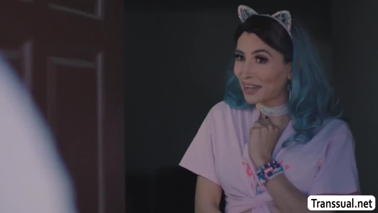 Watch Horny shemale babe toyed and barebacked Shemale Porn Videos | TranSexBig.