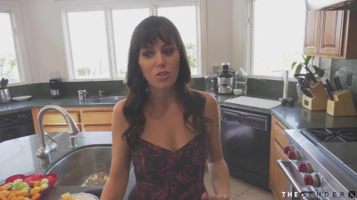 Bigboob brunette transgender bangs babe after receiving bj