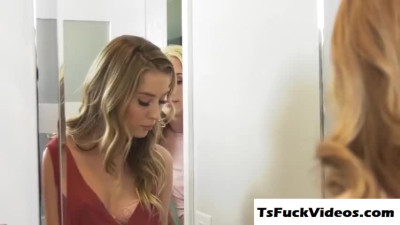Jenna Gargles geTranny banged in the ass while fucking