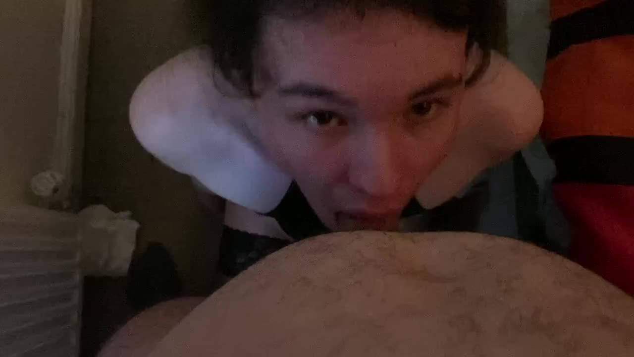 Watch York CD from grindr gets slapped Shemale Porn Videos | TranSexBig.