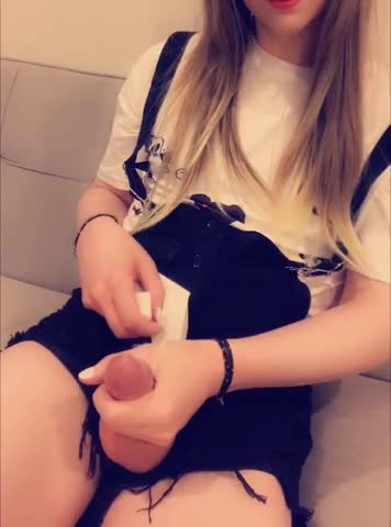 Watch Trap cumming then eats the cum Shemale Porn Videos | TranSexBig.