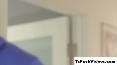 Colby Jansen fucks Tranny stepdaughter Khloe Kays assho