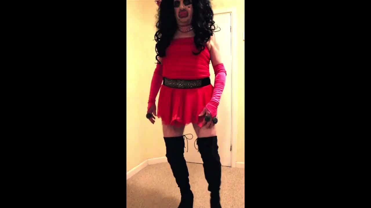 Watch Brunette slut in pink prom dress Shemale Porn Videos | TranSexBig.