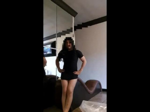 Sissy Marina at the motel xhJTtRK