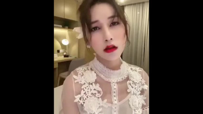 sexy and sissy Thai femboy masturbating her cock and sh