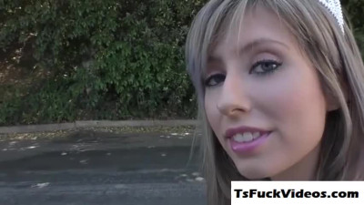 Angelina Please gives Daphnes pussy a hard pounding 025