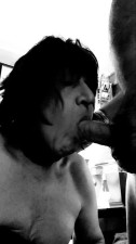 Don't talk with your mouth full !