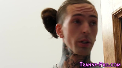 Teen tgirl gets ass fucked