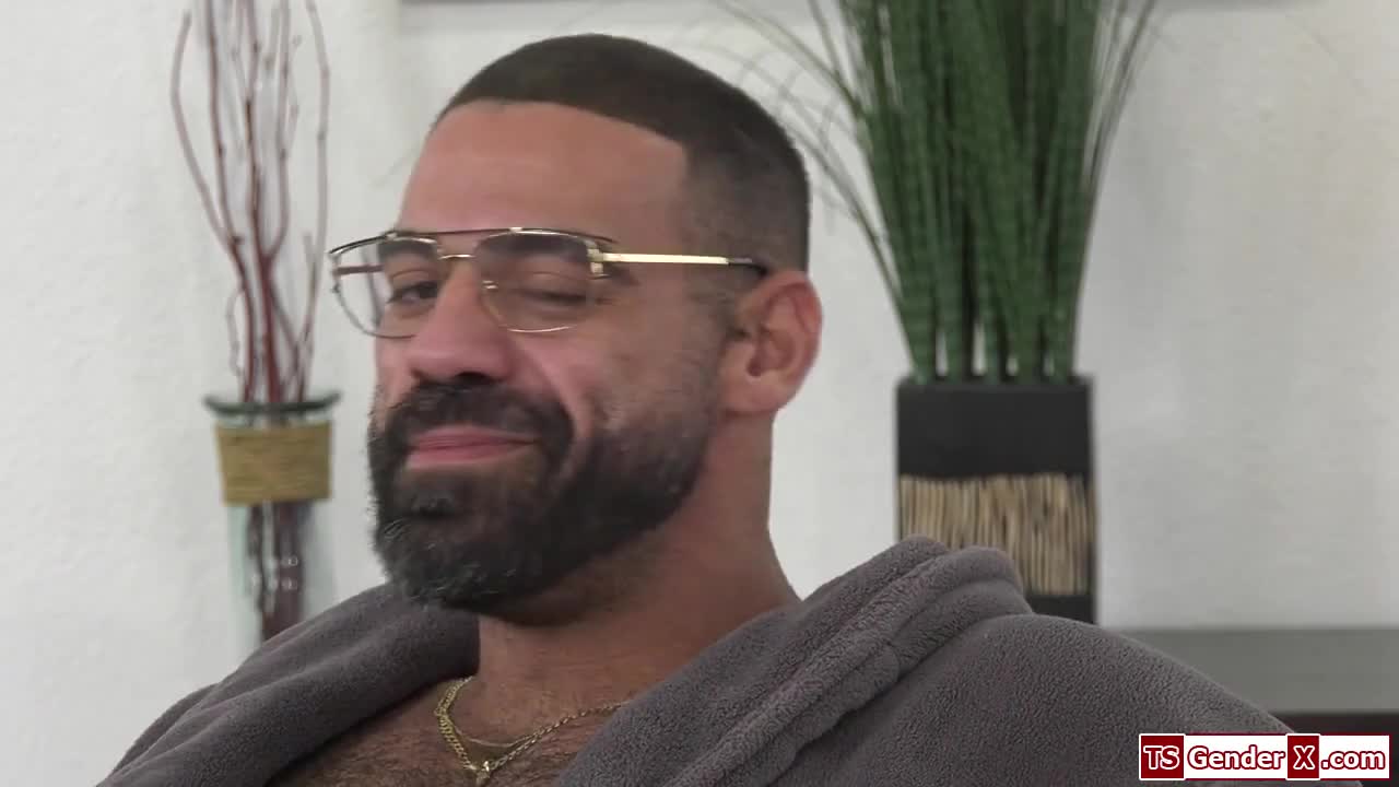 Watch Trans babysitter Ivory Mayhem rims a man and gets barebacked Shemale Porn Videos | TranSexBig.