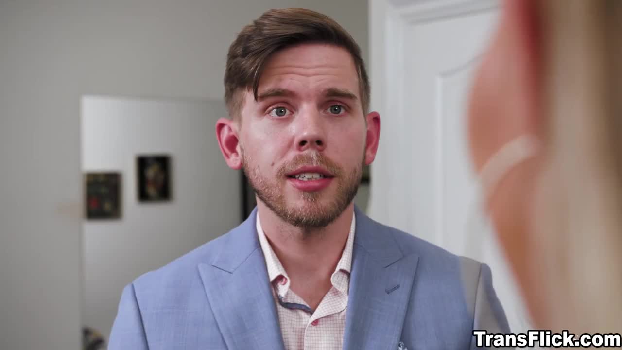 Watch Steve Ricks sneaking into the bathroom to on his boss wife Brittney Kade Shemale Porn Videos | TranSexBig.