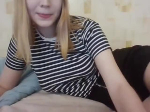 Youthful Nymph BlondLashes19 Masturbates