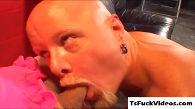 Busty T girl Alisa B fucks dude in his anus