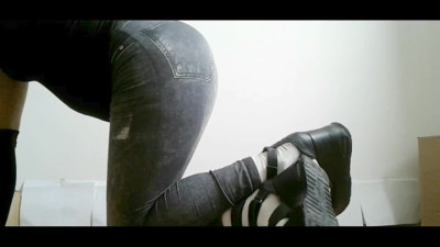 Crossdresser big ass Jeans Leggings Tight Ass bitch heels