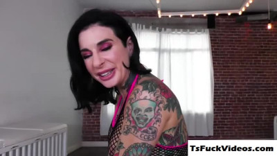 Joanna Angels firstime with tranny Aubrey Kates