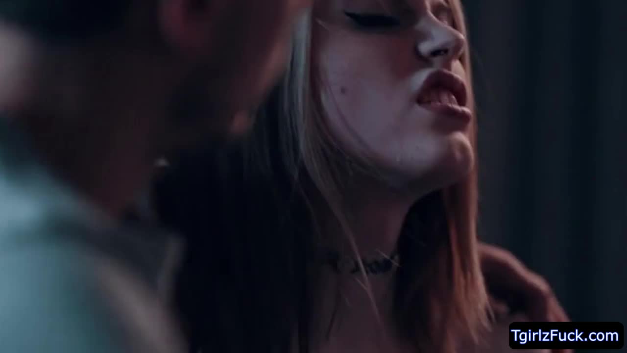 Watch Experienced Izzy Wilde welcomes a big fat cock up her stretchable ass Shemale Porn Videos | TranSexBig.