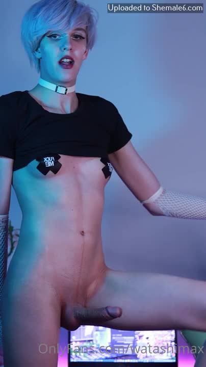 Watch Trap dildoing Shemale Porn Videos | TranSexBig.